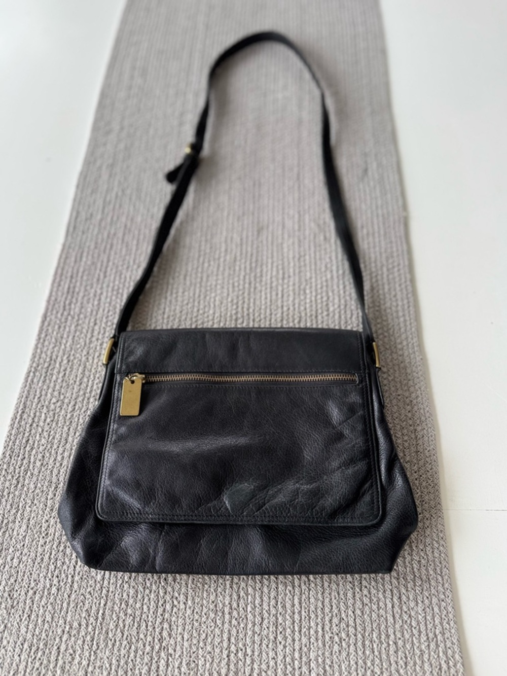 Vintage 80s Jaqueline Ferrar Black Nappa Leather Gold Buckle Shoulder Bag Purse